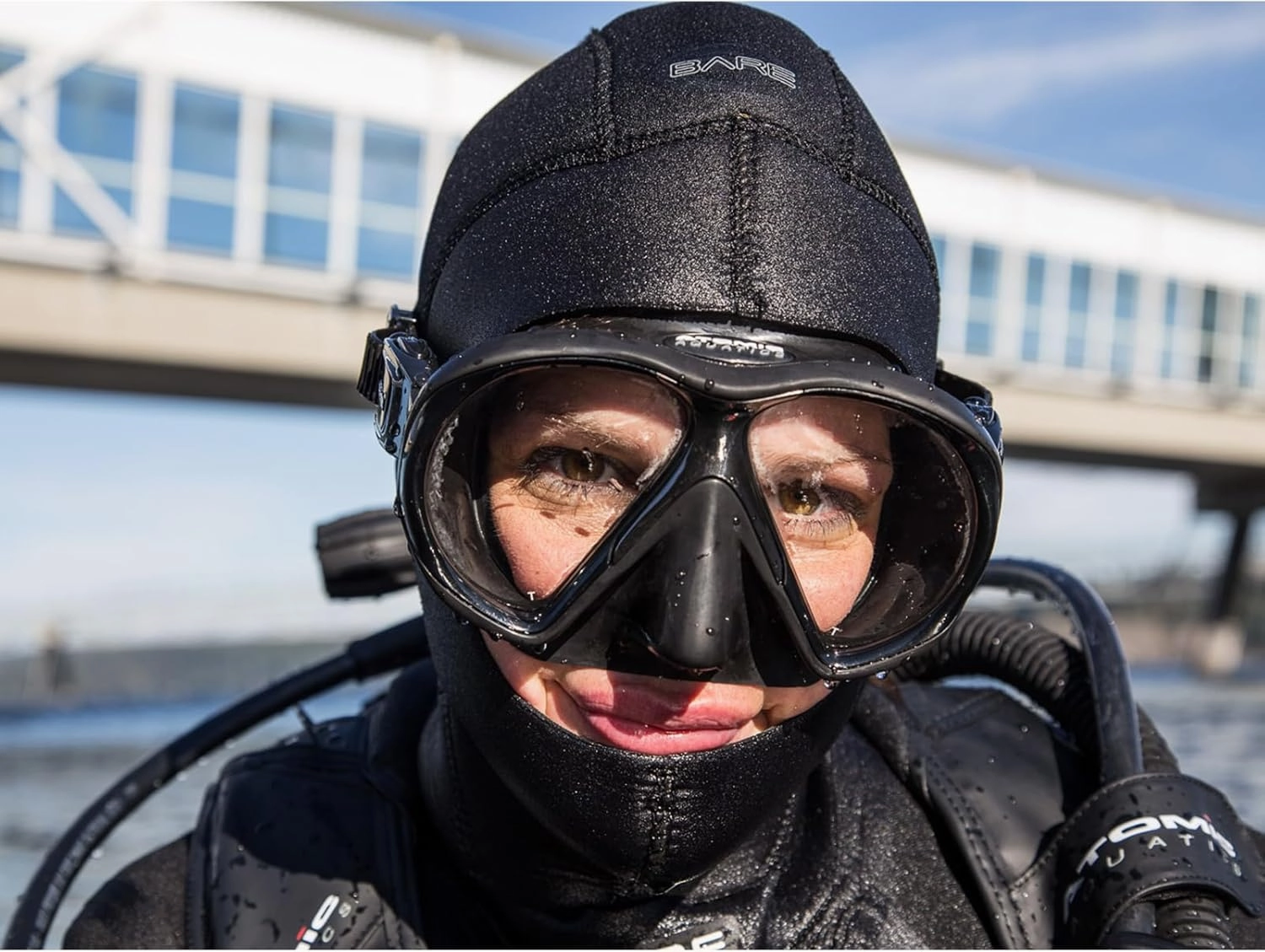 Atomic Aquatics SubFrame Scuba Diving Mask wtih Ultra Clear Lenses