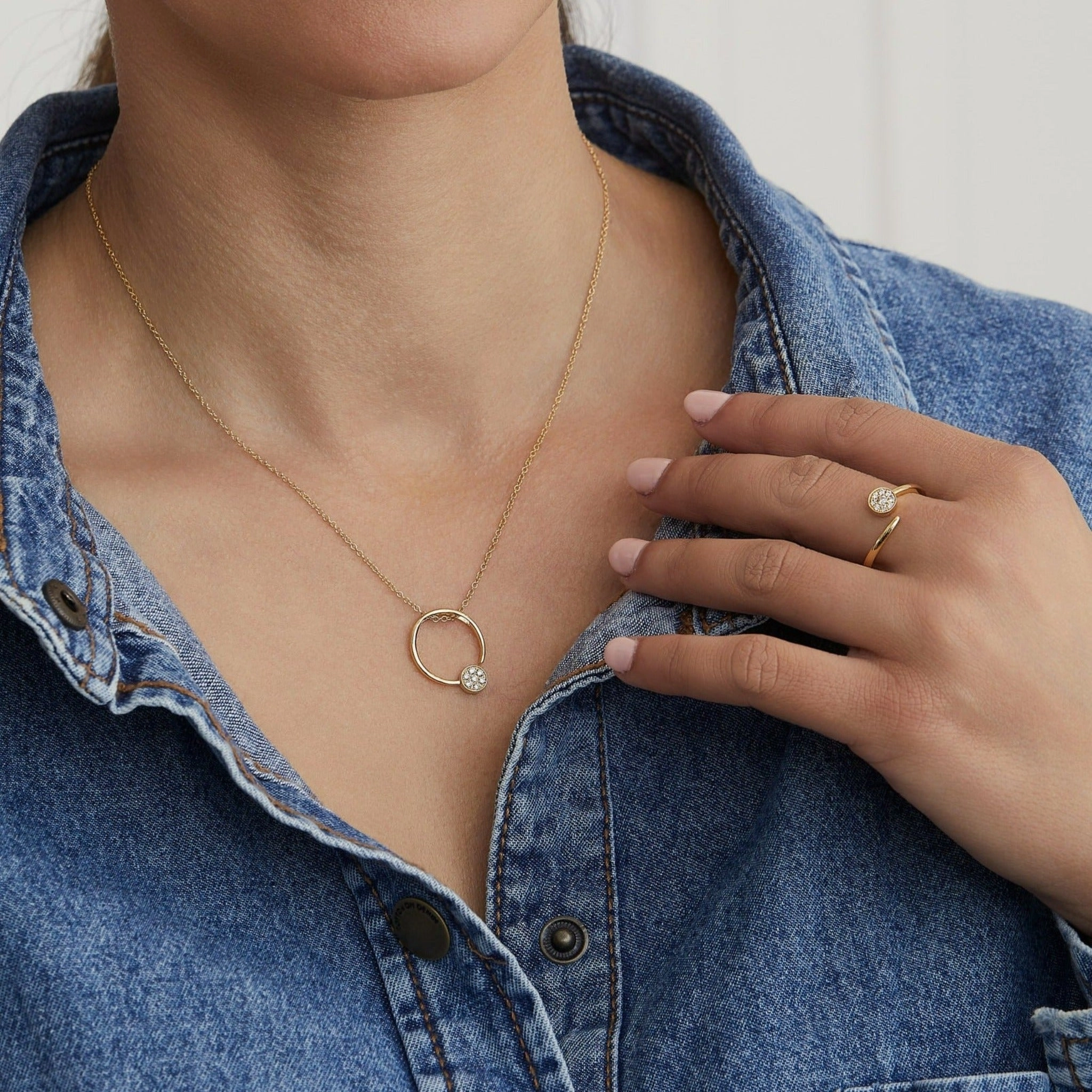 Champagne Diamond Disc Pendant