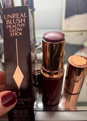 CHARLOTTE'S UNREAL BLUSH HEALTHY GLOW STICK BERRY GLOW