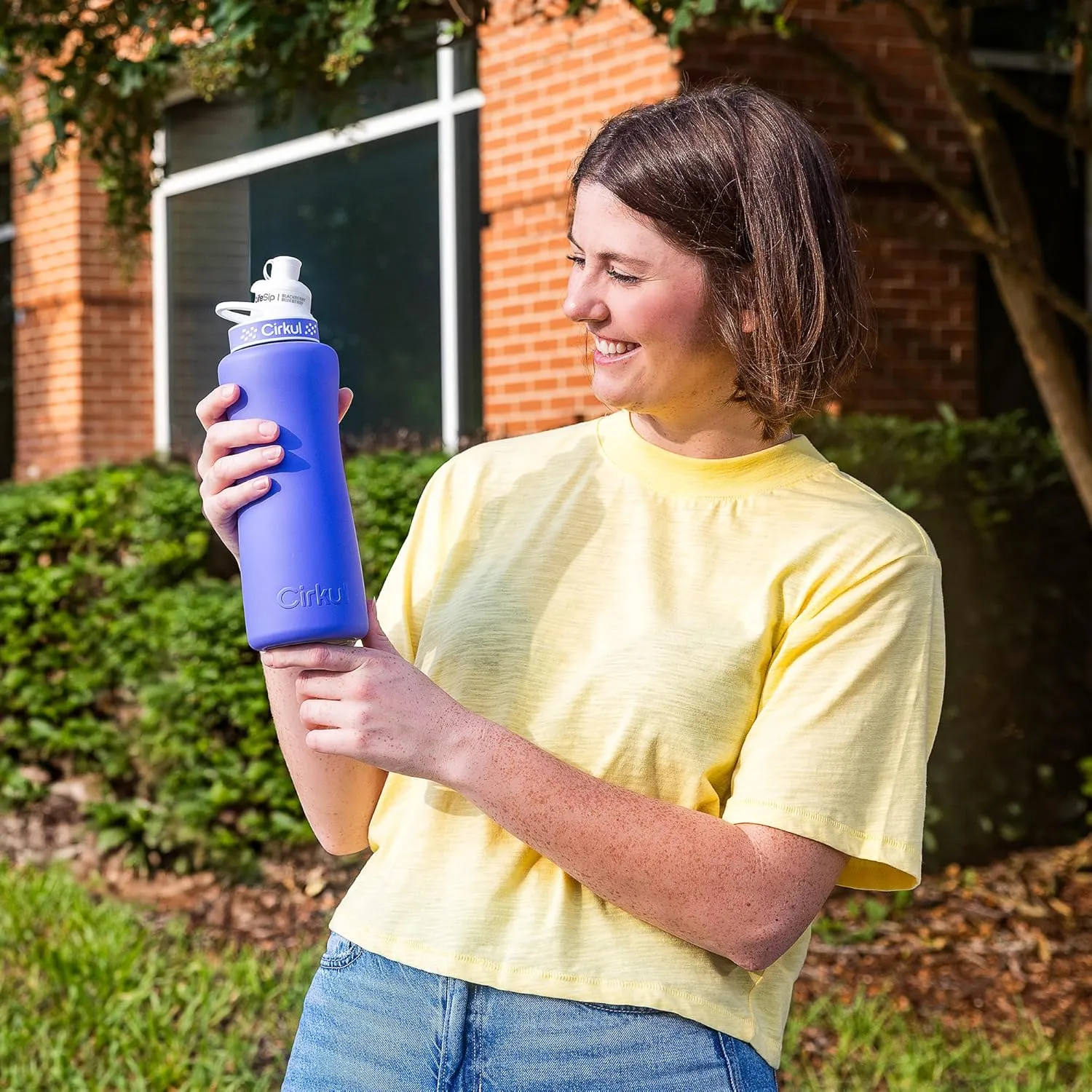 Cirkul 32oz. Matte Periwinkle Stainless Steel Water Bottle Starter Kit with Periwinkle Lid, 2 Flavor Cartridges (1 LifeSip Blackberry Blueberry, 1 GoSip Berry Blue Punch) Zero Calories and No Sugar