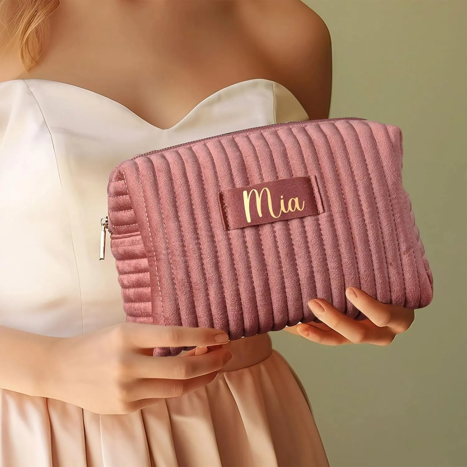 Custom Velvet Makeup Bag, Personalized Name Zipper Pouch Quilted Cosmetic Bag Travel Toiletry Bag for Women Girl Bridesmaid Gifts Wedding Birthday (Pink,Blue)