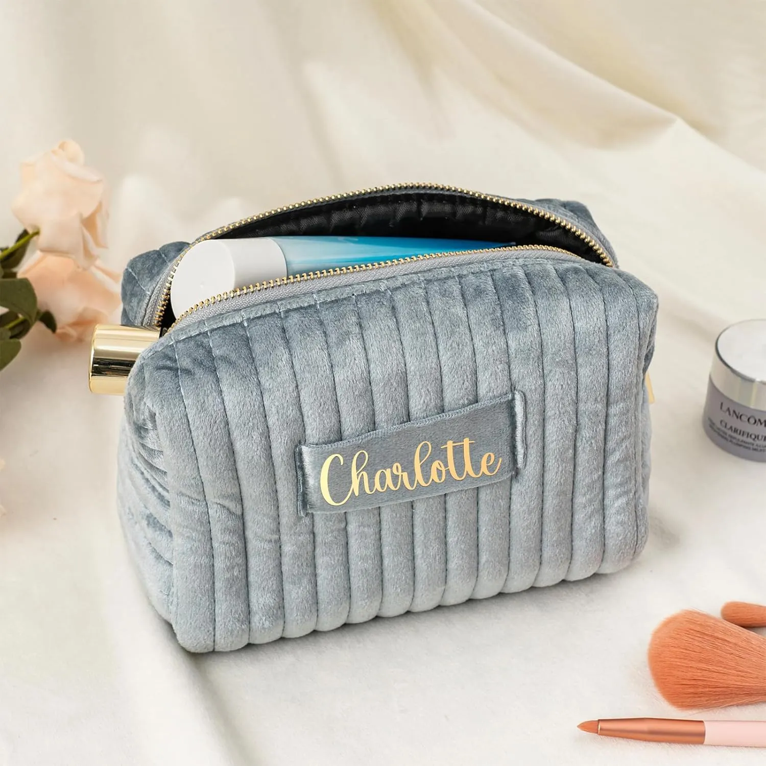 Custom Velvet Makeup Bag, Personalized Name Zipper Pouch Quilted Cosmetic Bag Travel Toiletry Bag for Women Girl Bridesmaid Gifts Wedding Birthday (Pink,Blue)