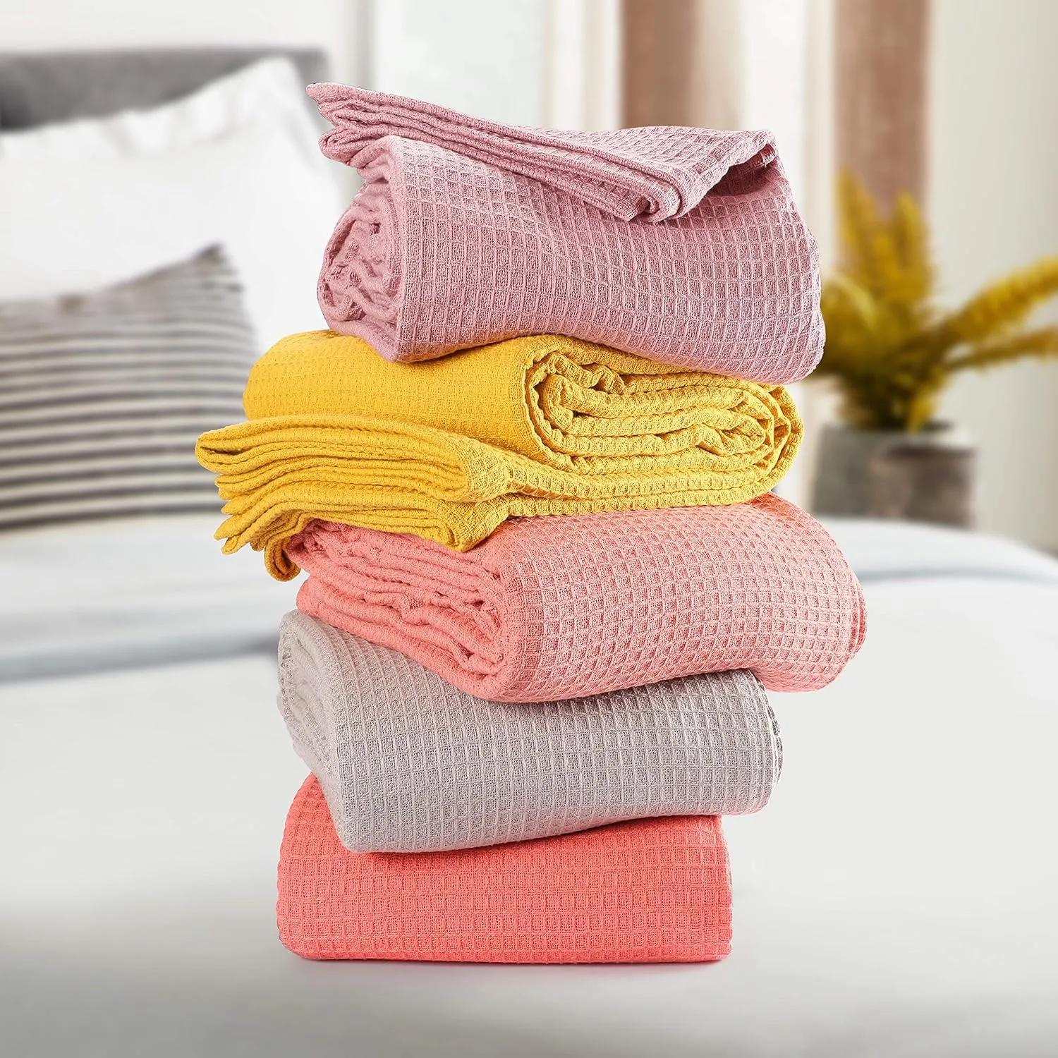 GLAMBURG 100% Cotton Thermal Bed Blanket, Twin Size, Soft Waffle Blanket, All Season, Peach