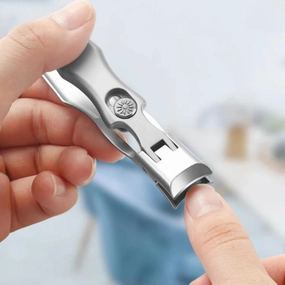 Globetrek° NailClippers - Portable Ultra Sharp Stainless Steel Nail Clippers