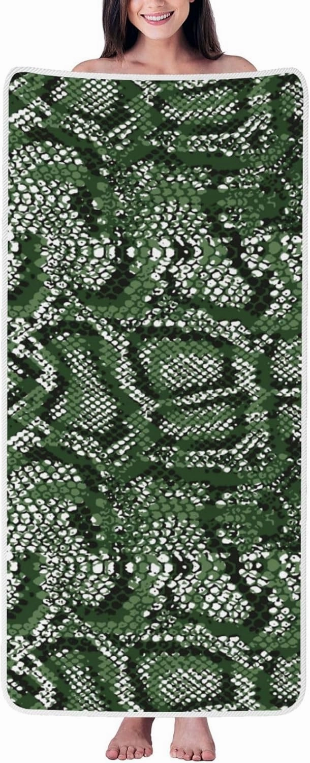 Green Snakeskin Print Bath Towel Microfiber Coral Velvet Bath Towels Highly Absorbent Soft Beach Sheet 27" x 55" Luxury Hemming Shower Towels