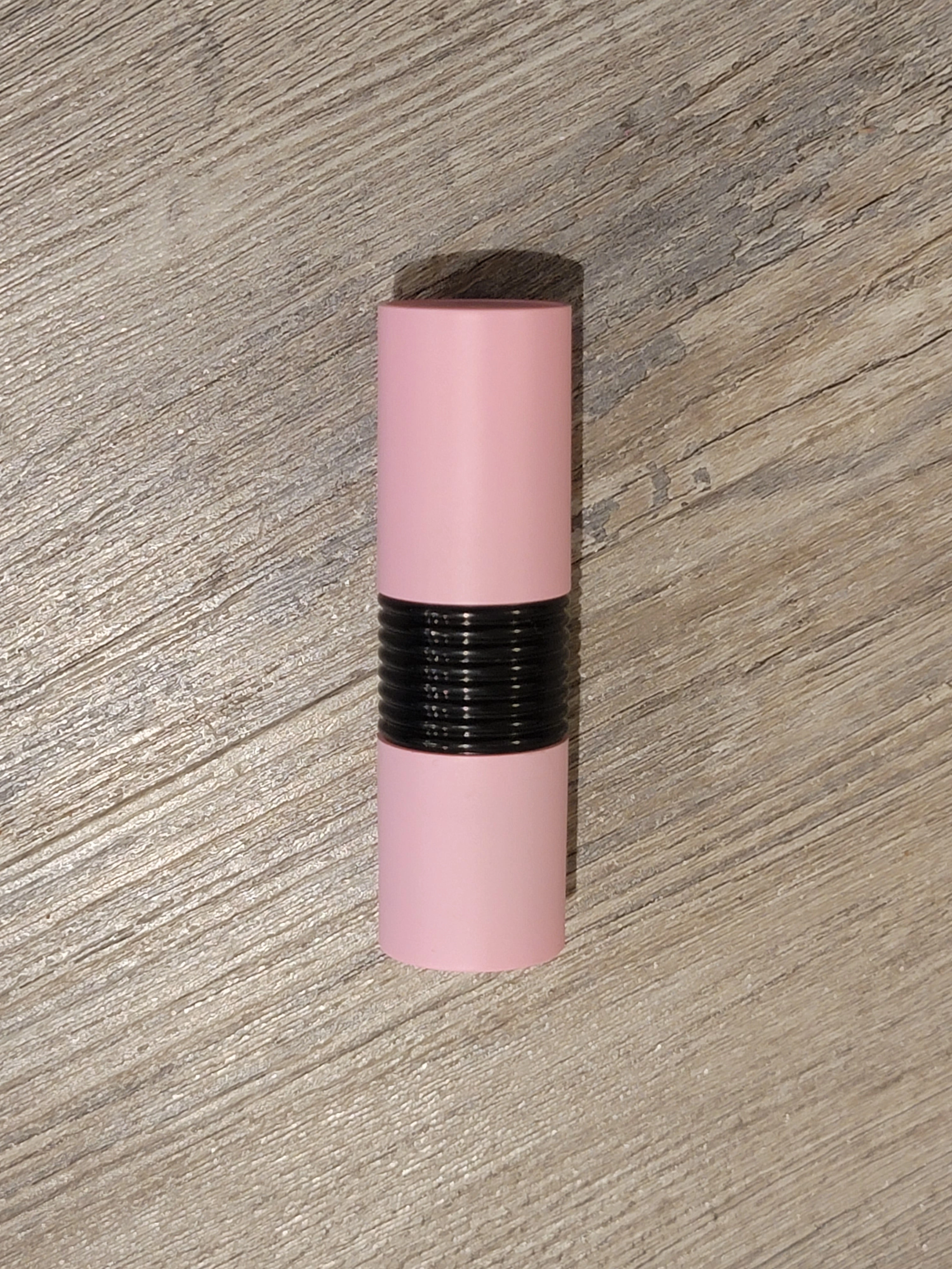 Lipstick Knife