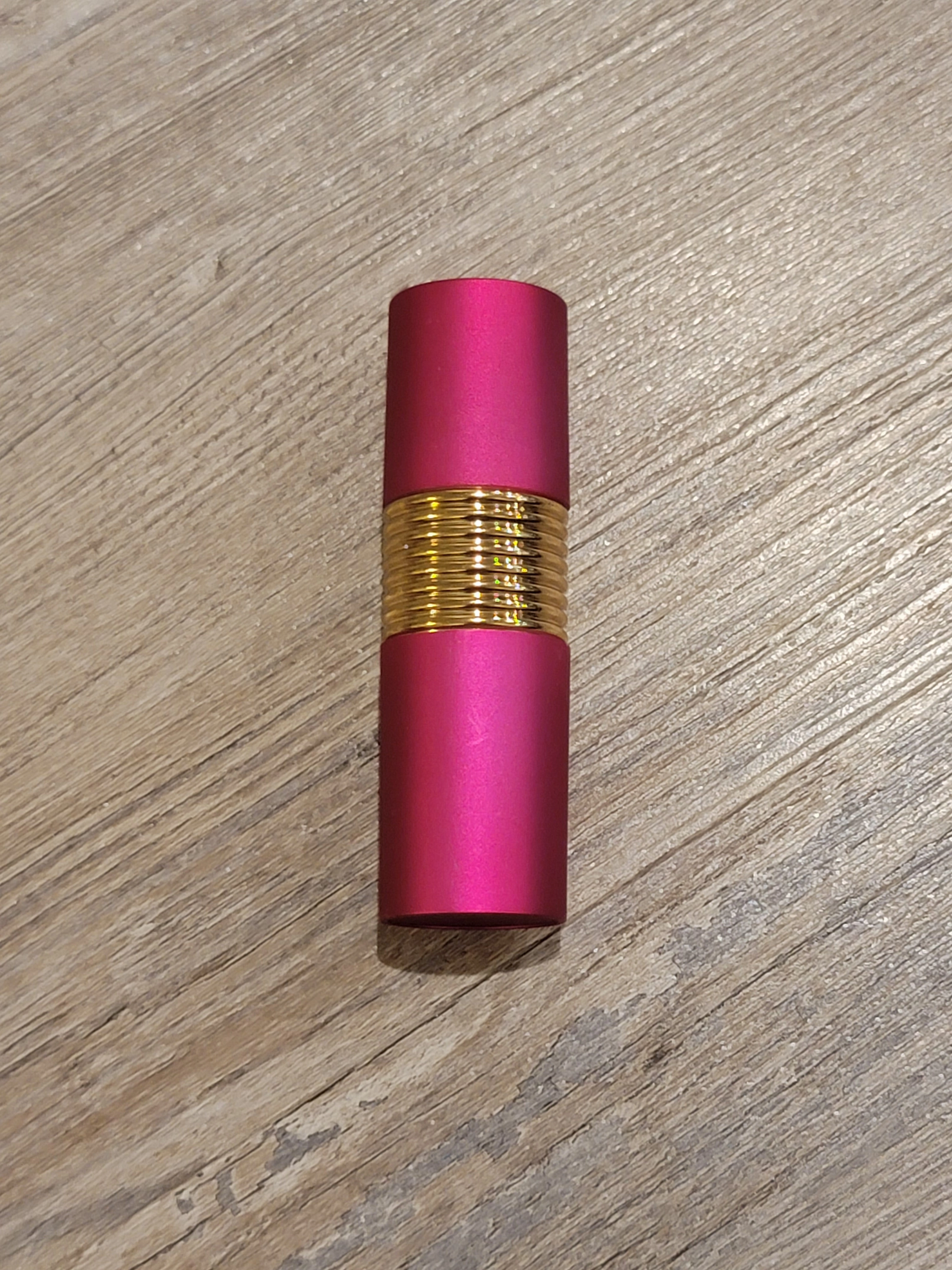 Lipstick Knife
