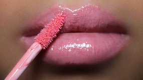 Lovely Peach Lipgloss