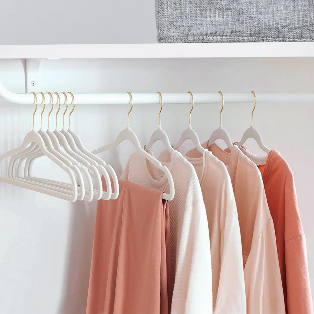 ManGotree Velvet Coat Hangers, Non-Slip Felt Suit Hangers, Ultra-Slim Space Saving Clothes Hanger with 360° Swivel Gold Hook, Sturdy for Coat, Suit, Shirt, Dress, Pant (36 Pack, White)