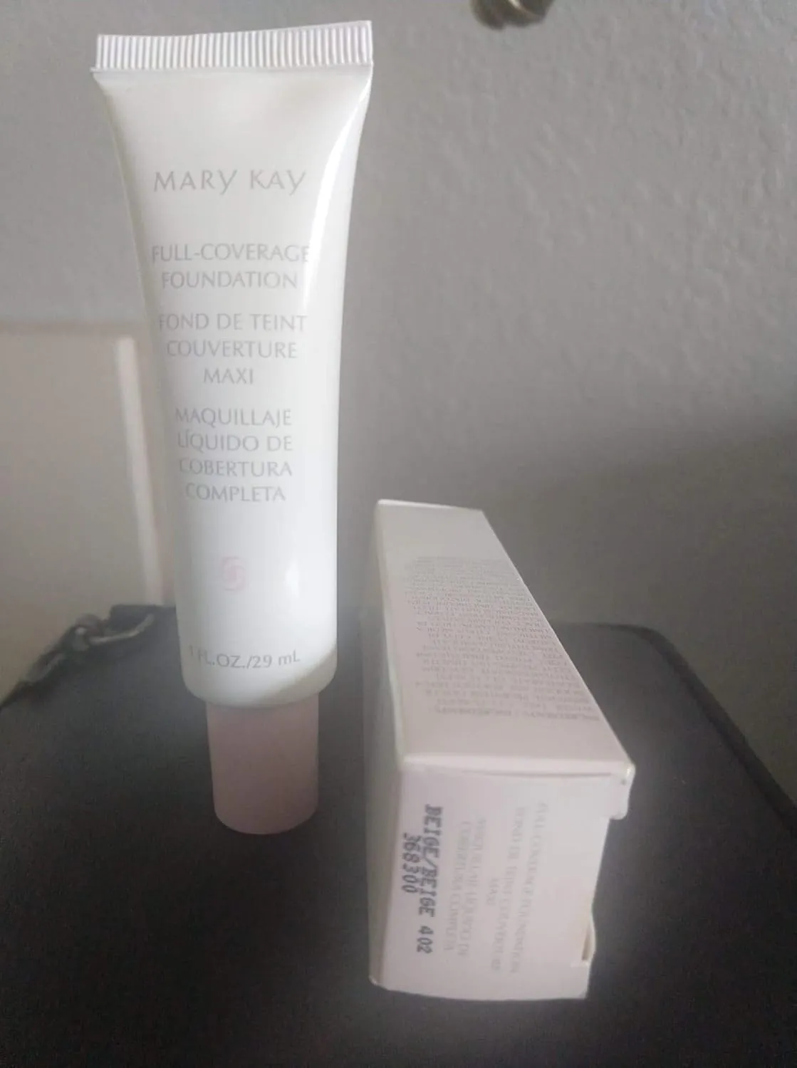 Mary Kay Full Coverage Foundation Beige 402