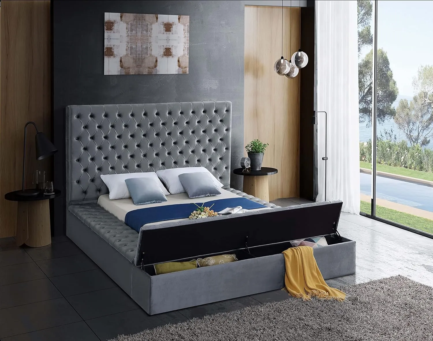 Meridian Furniture Bliss Collection Modern | Contemporary Velvet Upholstered Bed with Deep Button Tufting and Storage Compartments in Rails and Footboard, Gray, King