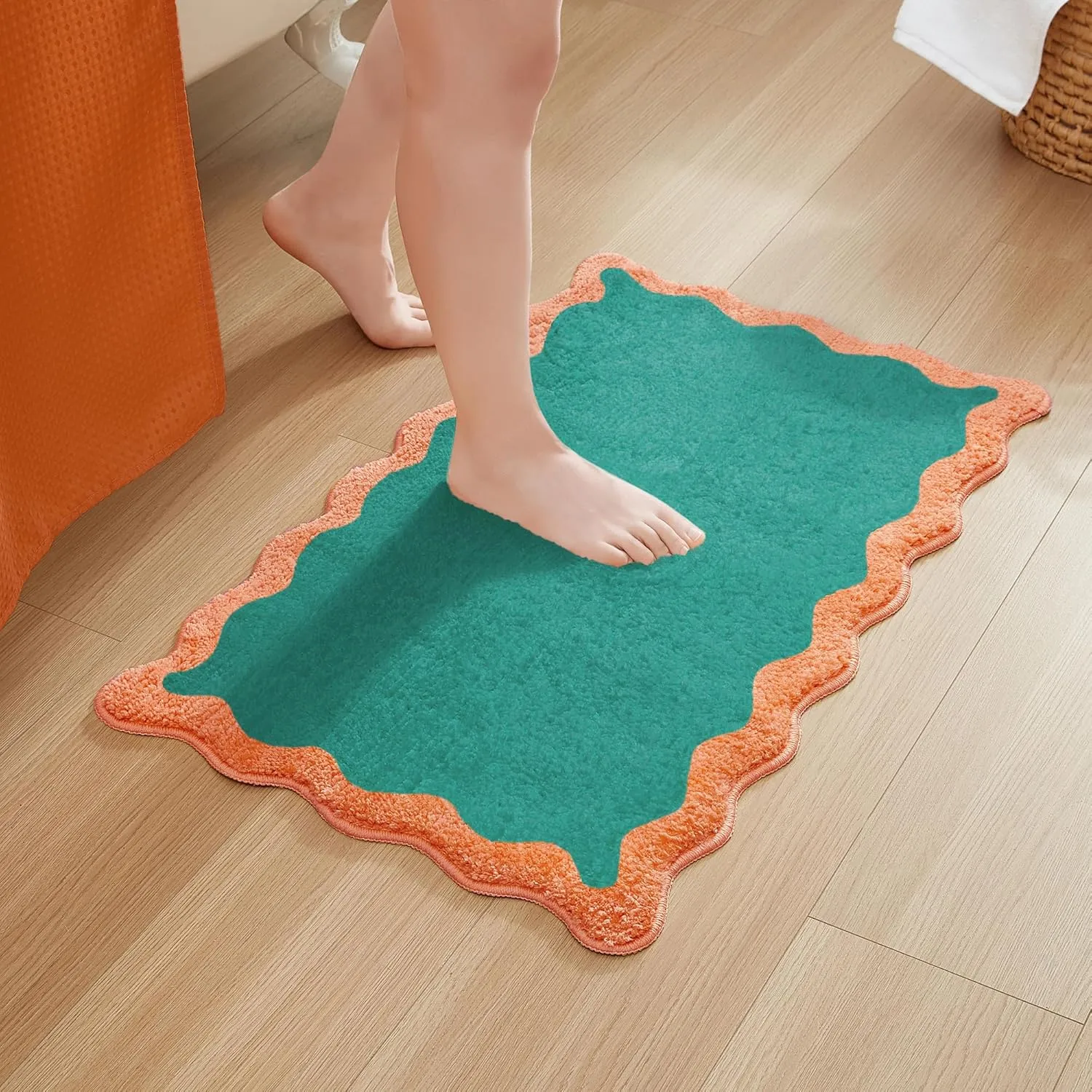 MONDAY MOOSE Bath Mat with Scalloped Wavy Ripple Design, Microfiber Absorbent Non Slip Tufted Rug for Floor, Shower or Kitchen (20x32 inch, Teal Peach)