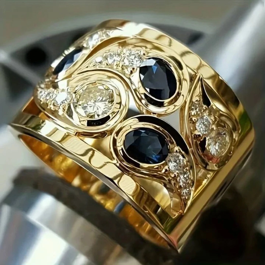 Retro Gleaming Gold Ring