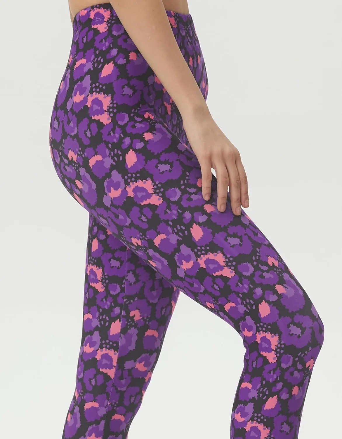 sissycos Women's Artistic Splash Printed Cropped Capri Leggings Buttery Soft Tights 21"