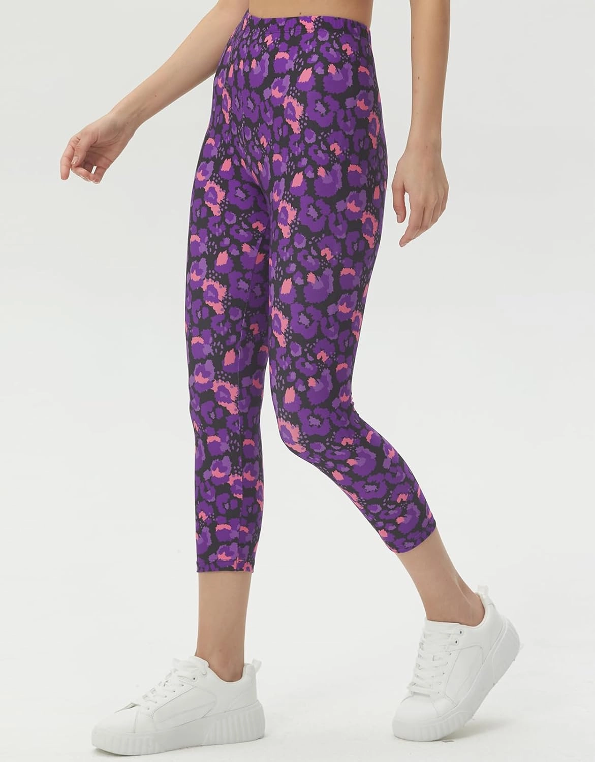 sissycos Women's Artistic Splash Printed Cropped Capri Leggings Buttery Soft Tights 21"