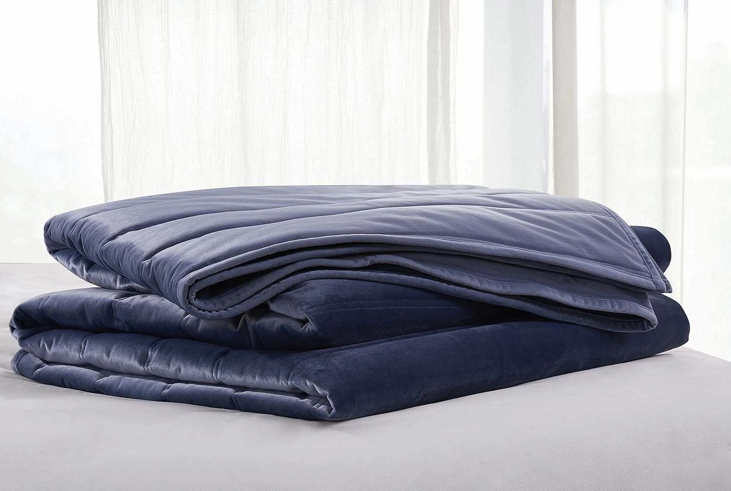 Tahari Home - Queen Quilt, Ultra-Soft Quilted Velvet Bedding, Medium Weight & Ideal for All Seasons (Midnight Blue, Queen)